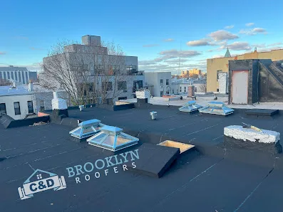 Commercial roofing details around edges and seams